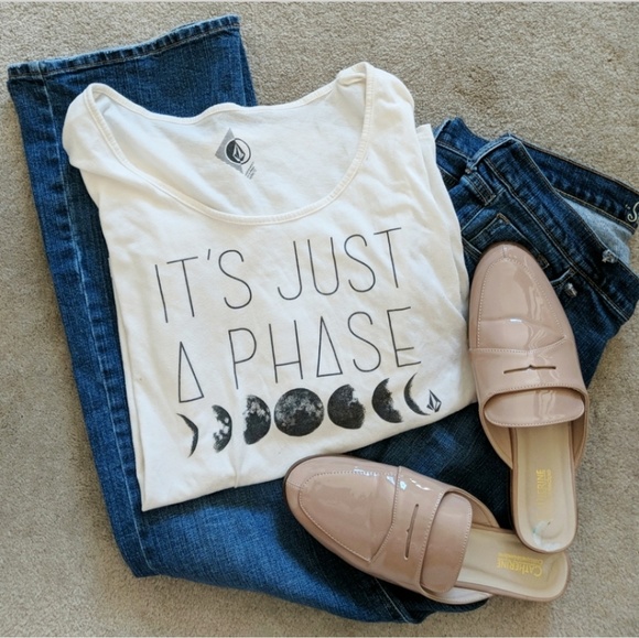 Volcom Tops - Volcom It's just a phase moon tee